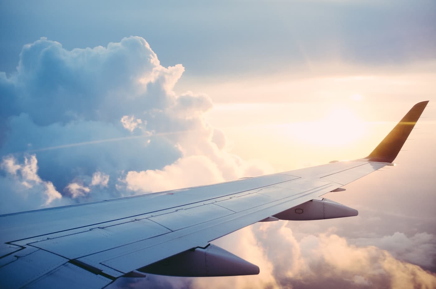 ¿A Qué Hora Tienes Que Llegar de Verdad al Aeropuerto? Sin Dramas, Sin Carreras